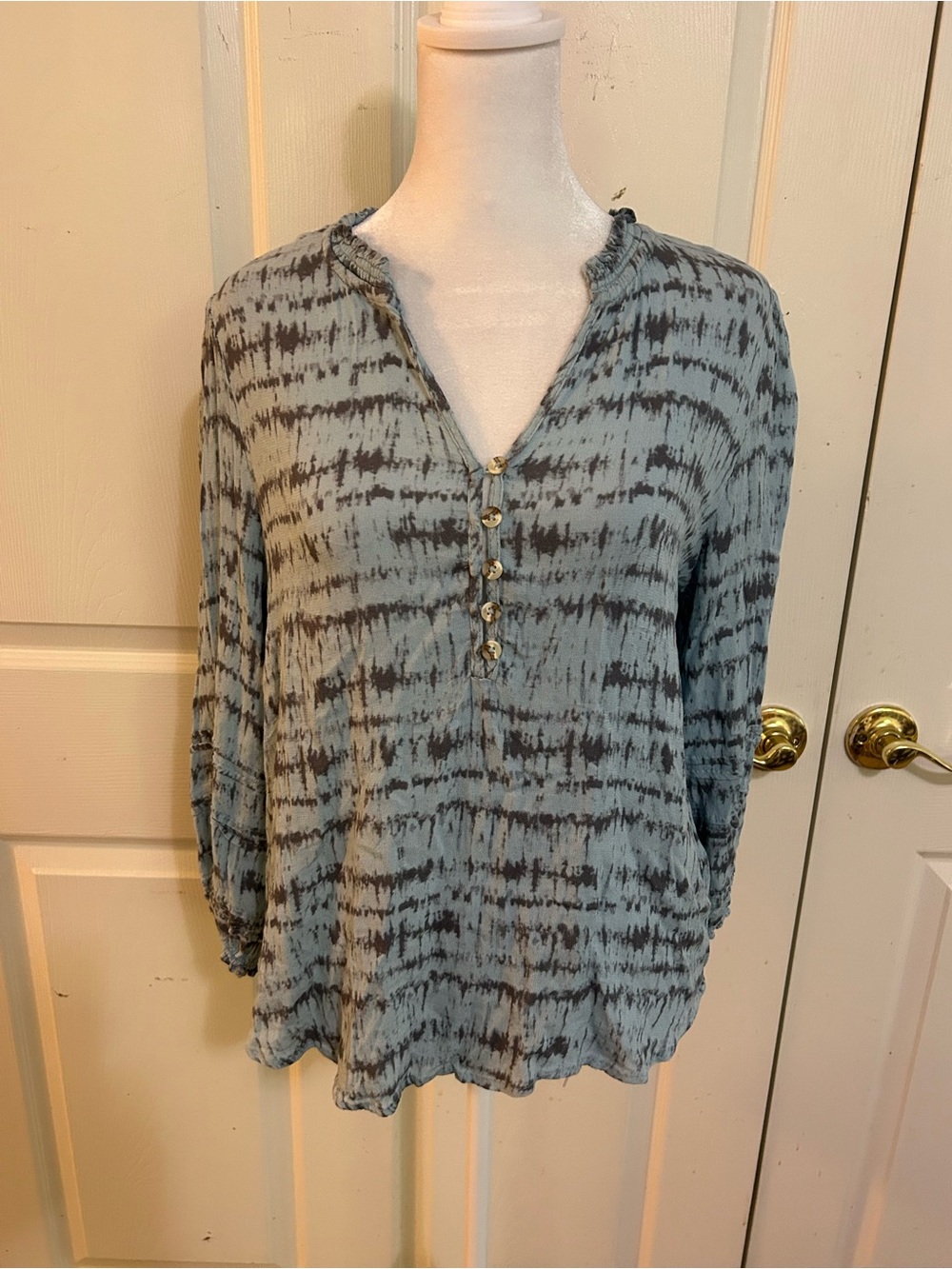 Democracy tie-dye Henley, Small